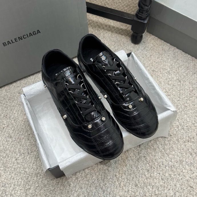 Кроссовки Balenciaga City Series с шипами фото 5