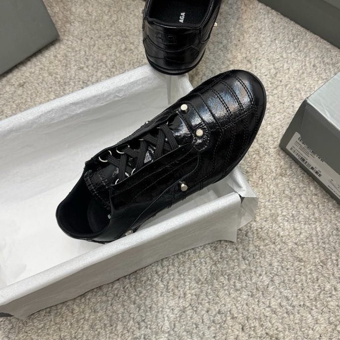 Кроссовки Balenciaga City Series с шипами фото 6