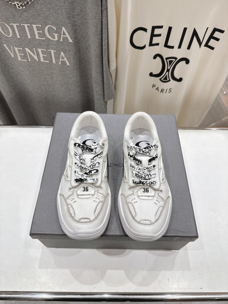 Кроссовки Balenciaga Hamptons Worn-Out