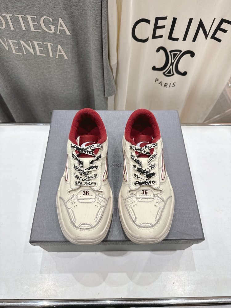 Кроссовки Balenciaga Hamptons Worn-Out