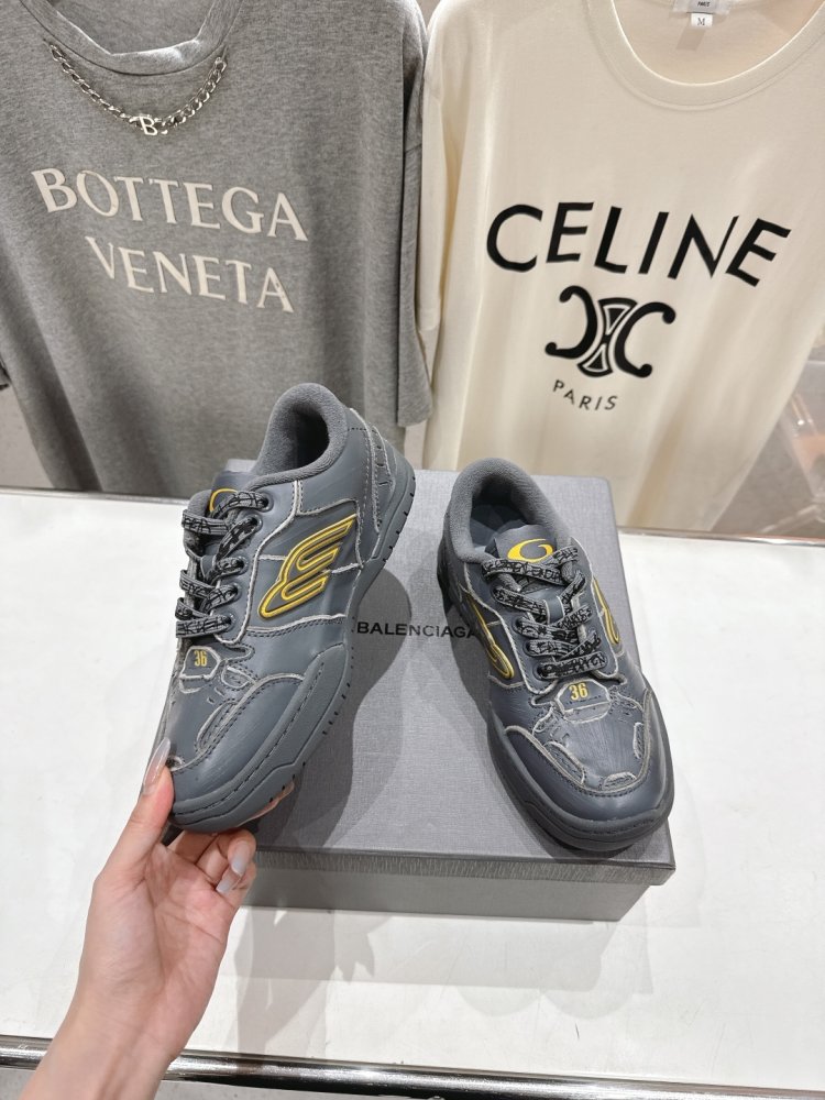 Кросівки Balenciaga Hamptons Worn-Out фото 3