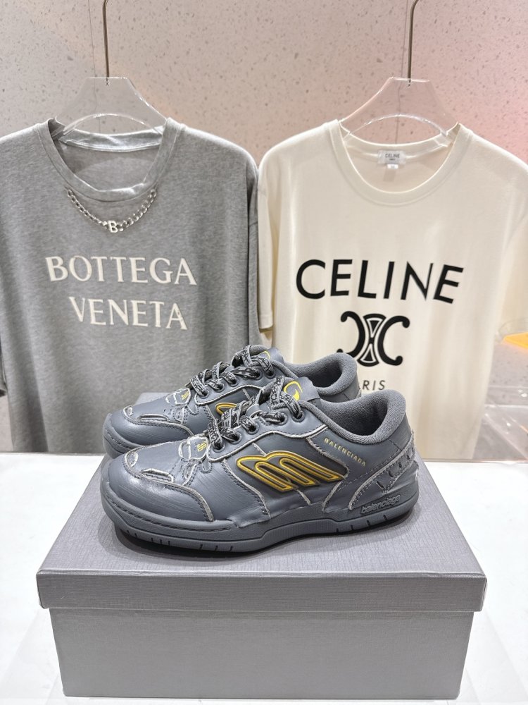 Кросівки Balenciaga Hamptons Worn-Out фото 5