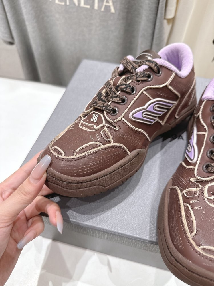 Sneakers Balenciaga Hamptons Worn-Out фото 6