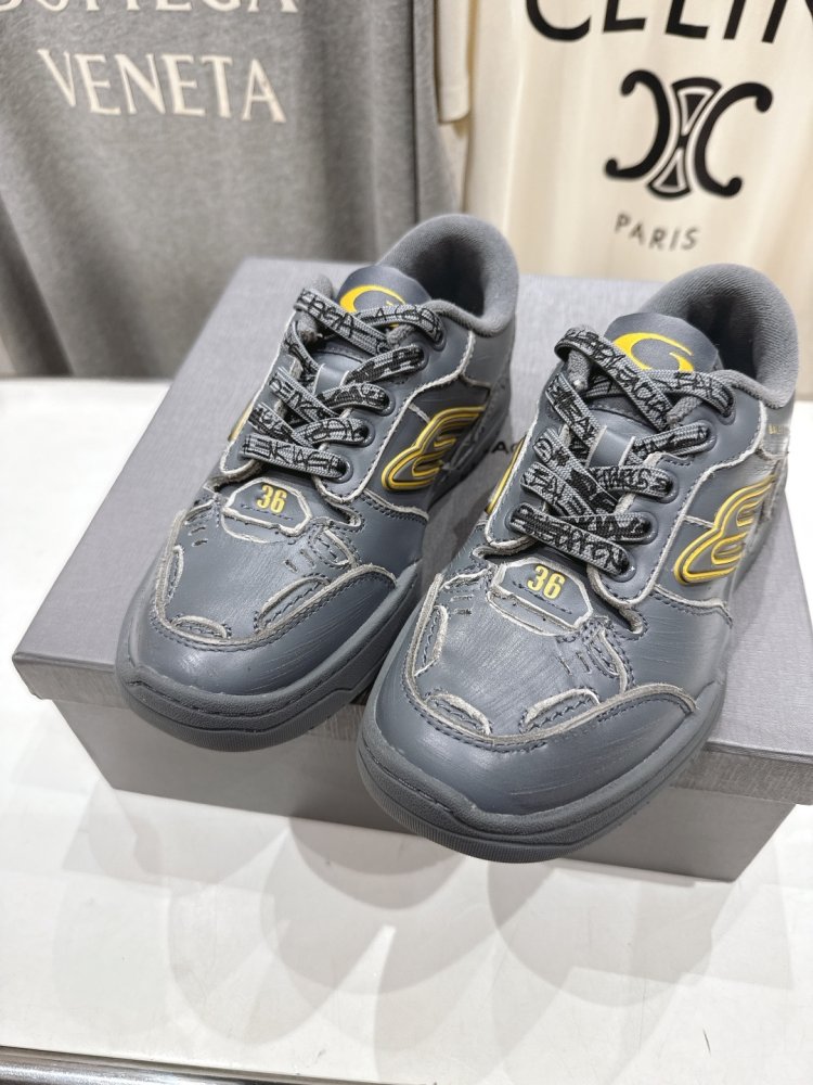 Кросівки Balenciaga Hamptons Worn-Out фото 6