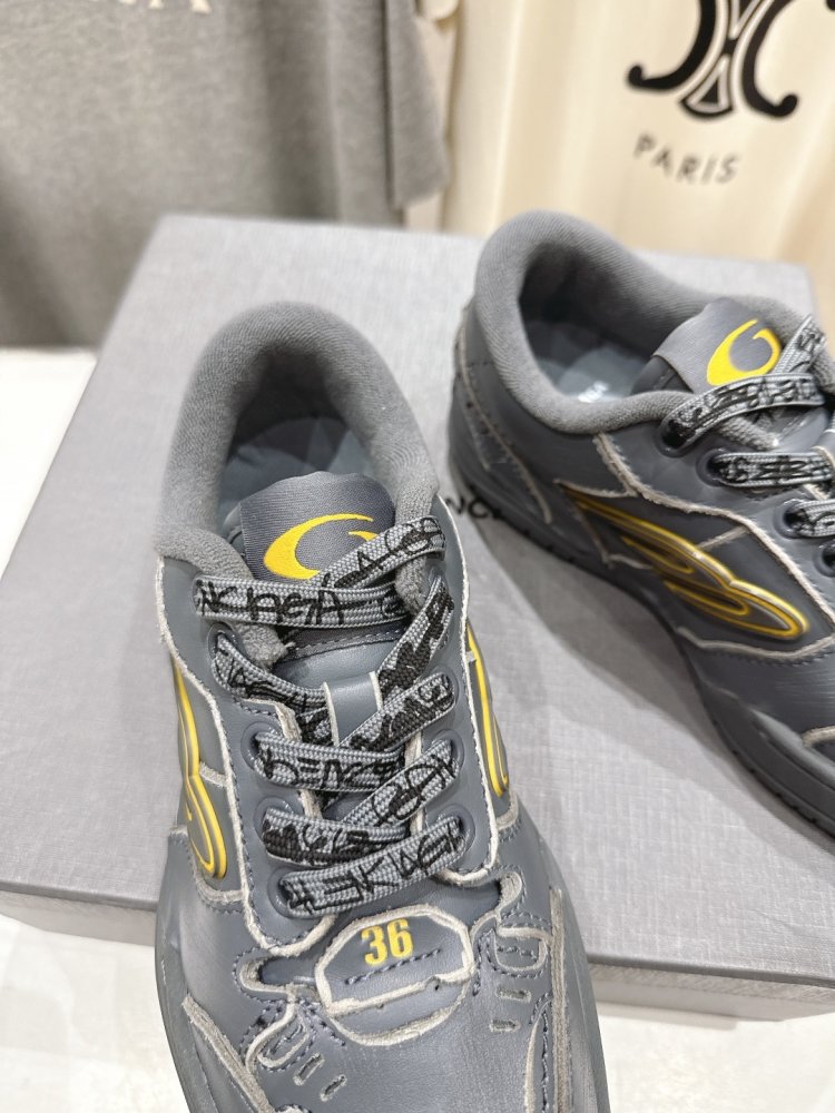 Кросівки Balenciaga Hamptons Worn-Out фото 7