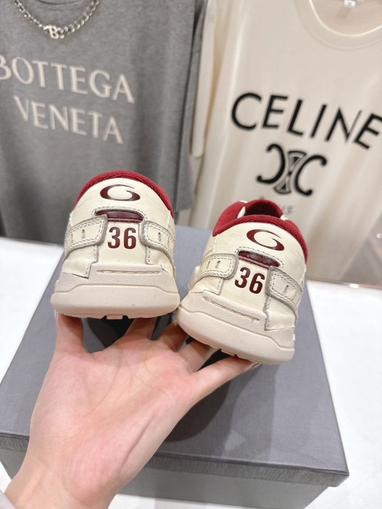 Кроссовки Balenciaga Hamptons Worn-Out фото 8