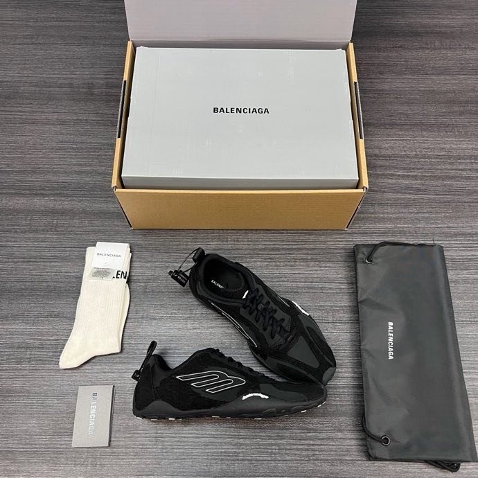 Кроссовки Balenciaga Monday Ultra