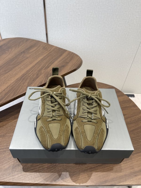 Кроссовки Balenciaga Monday Ultra