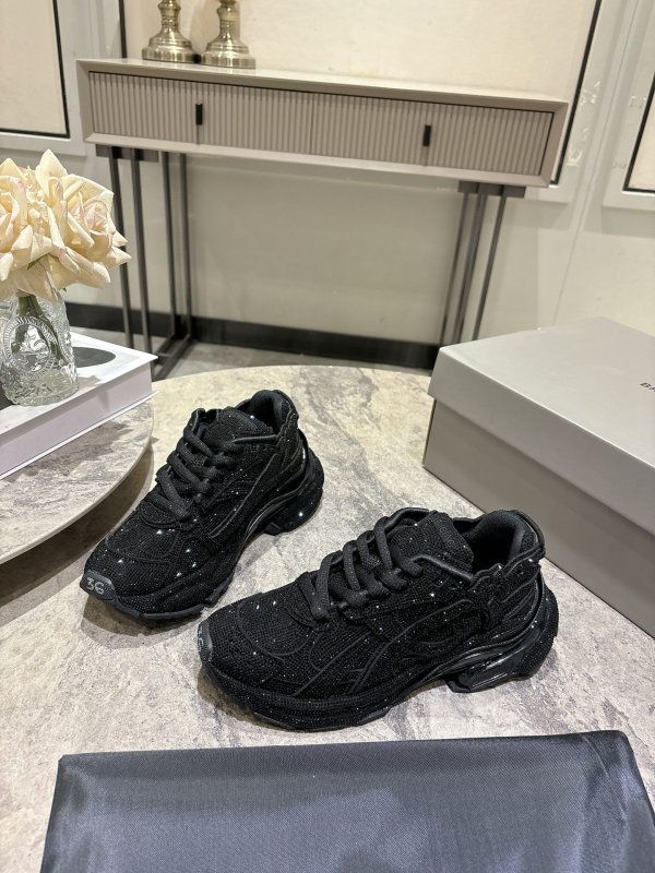Кроссовки Balenciaga Runner Couple Rhinestone