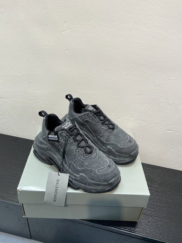 Кроссовки Balenciaga Triple S