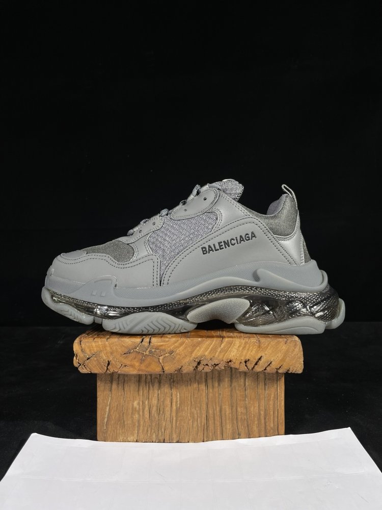 Кроссовки Balenciaga Triple S