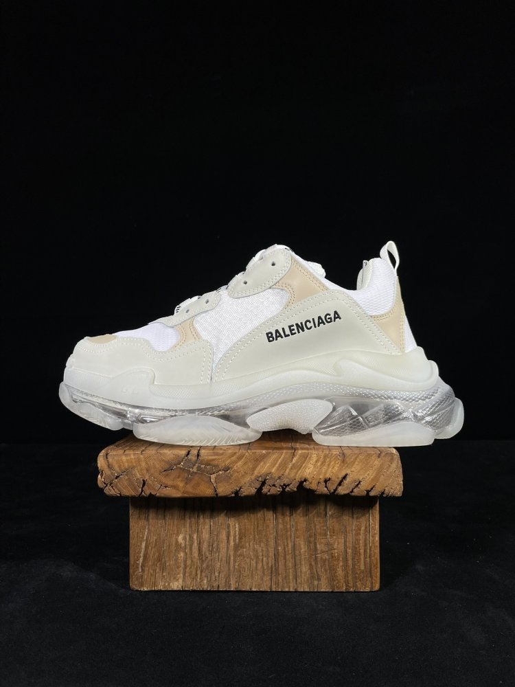 Кроссовки Balenciaga Triple S
