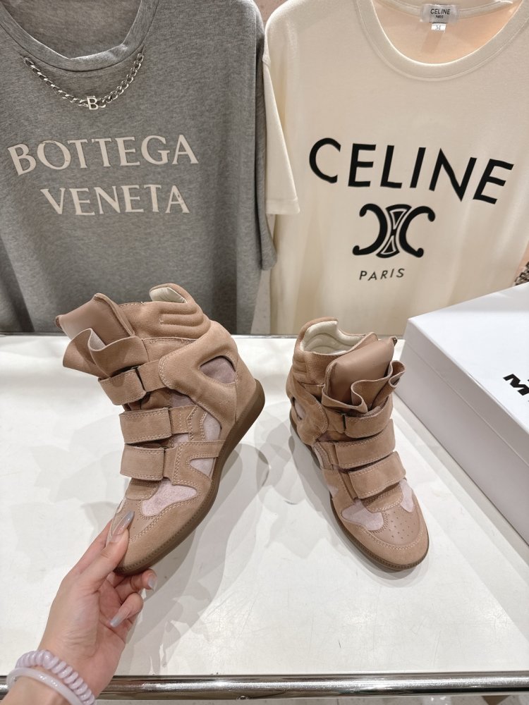 Кросівки Bekett з шкіри на танкетці фото 4