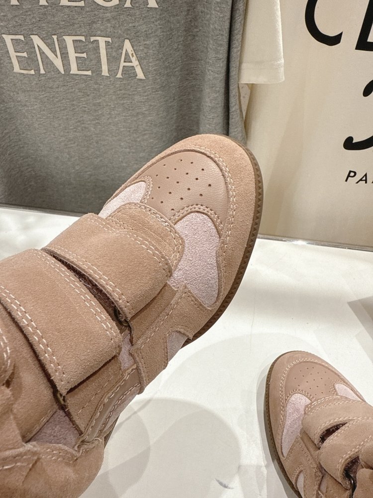 Кросівки Bekett з шкіри на танкетці фото 7