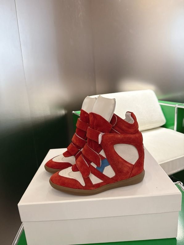 Кроссовки Bekett из кожи на танкетке фото 2