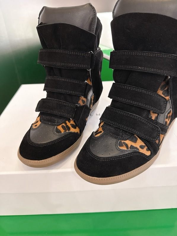 Кроссовки Bekett из кожи на танкетке фото 2