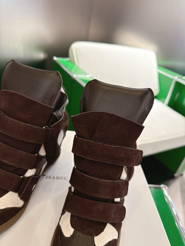 Кроссовки Bekett из кожи на танкетке фото 4