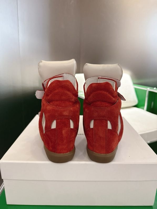 Кроссовки Bekett из кожи на танкетке фото 6