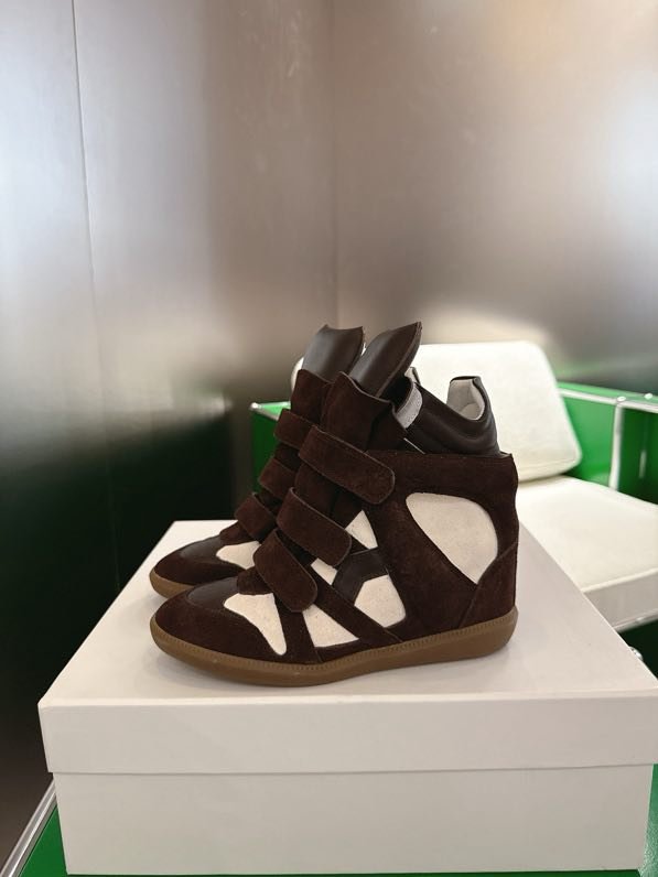 Кроссовки Bekett из кожи на танкетке фото 6