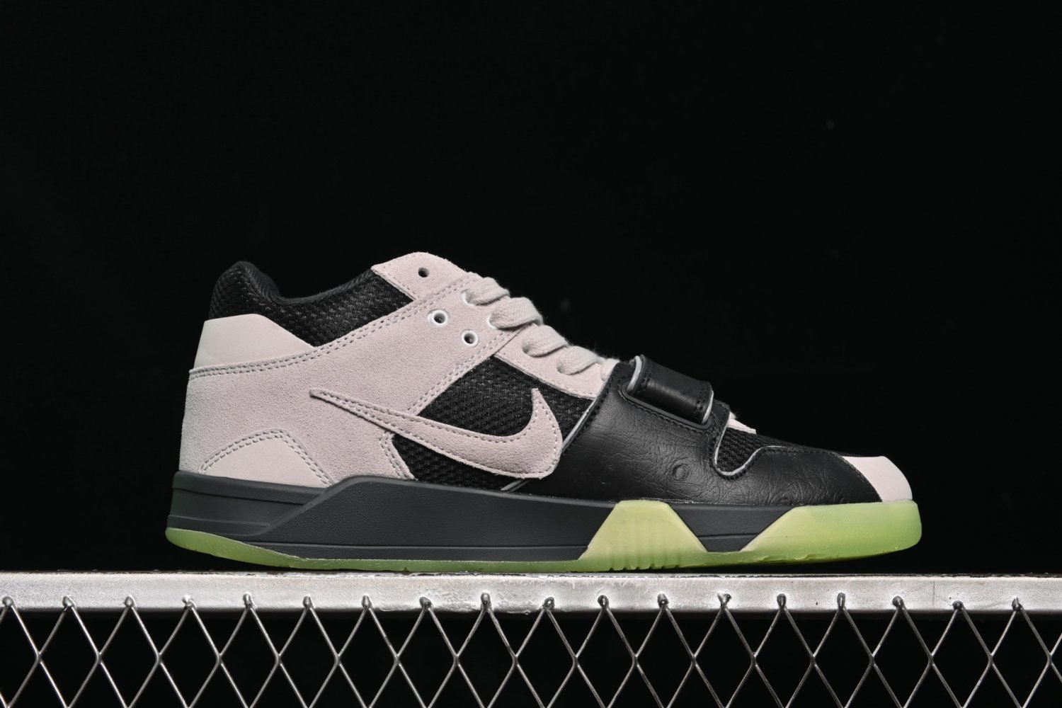 Кроссовки Chase B x Travis Scott x Jordan Jumpman Jack TR AJ1 фото 2