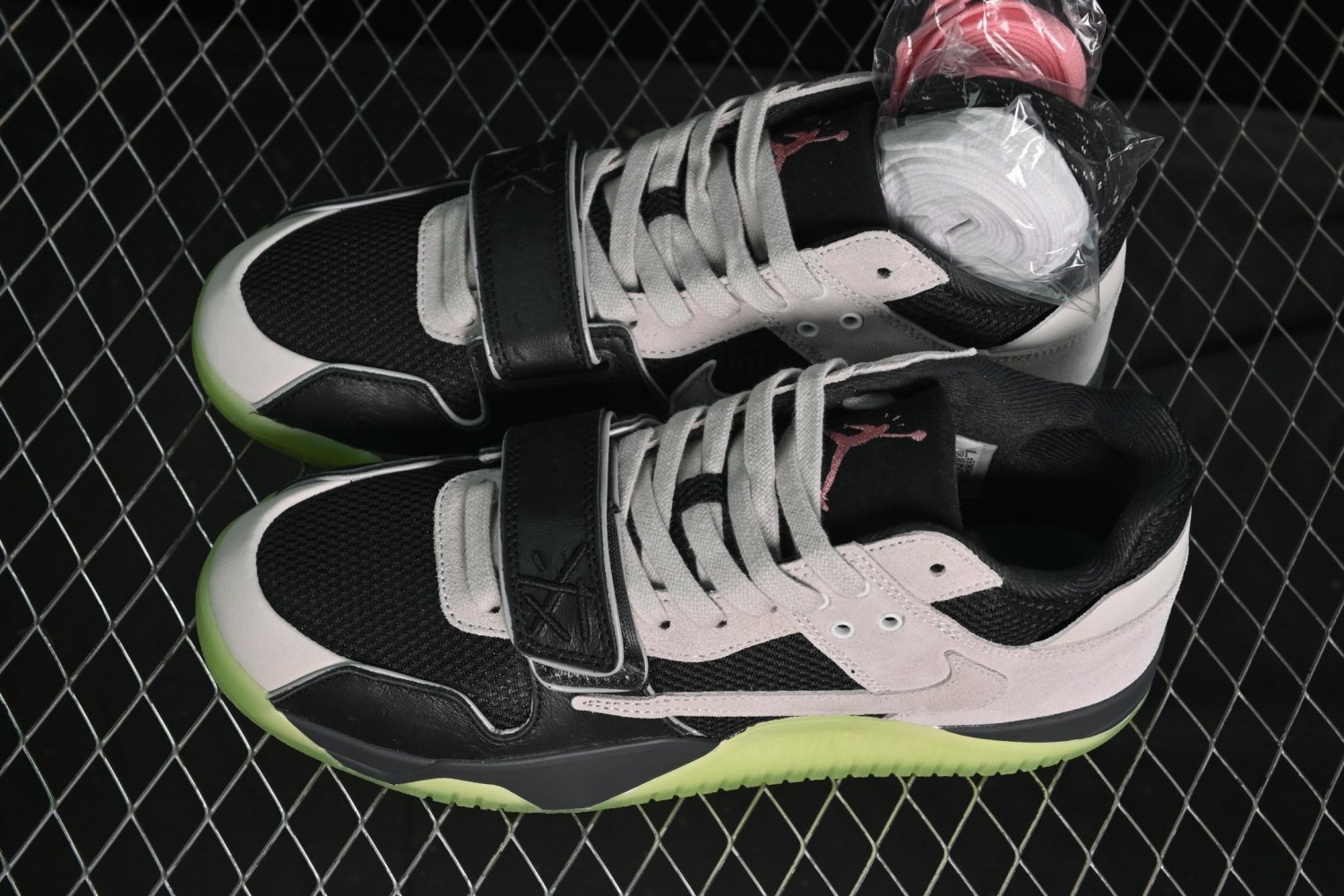 Кроссовки Chase B x Travis Scott x Jordan Jumpman Jack TR AJ1 фото 5