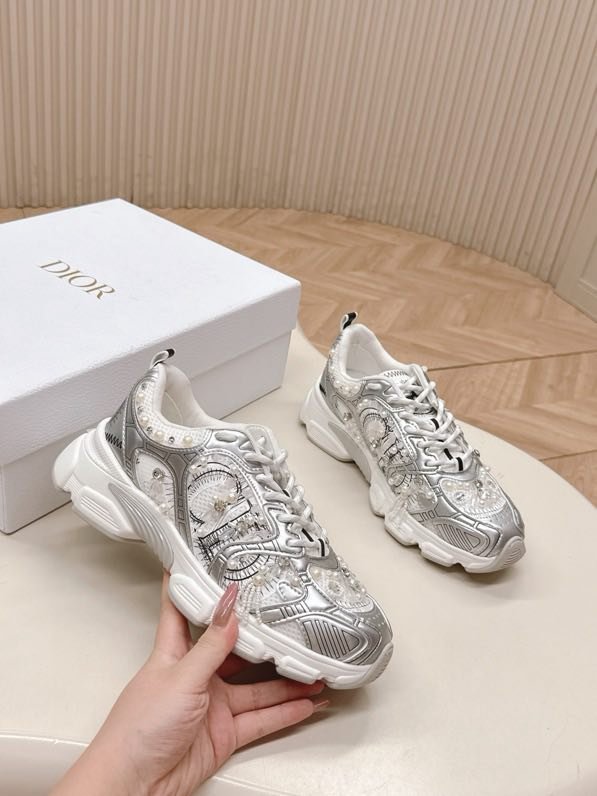 Sneakers Dior Chrono with rhinestones