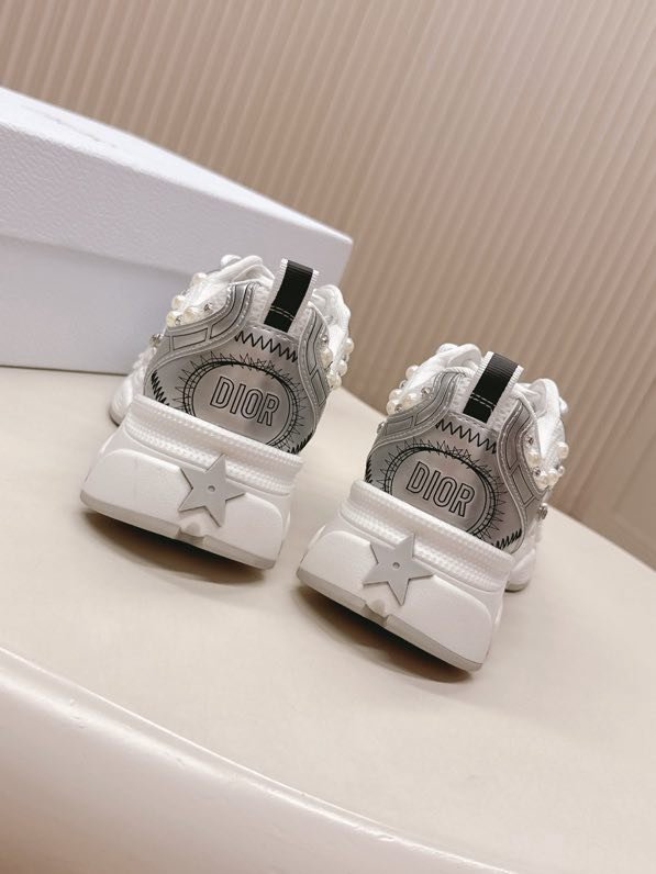 Sneakers Dior Chrono with rhinestones фото 2