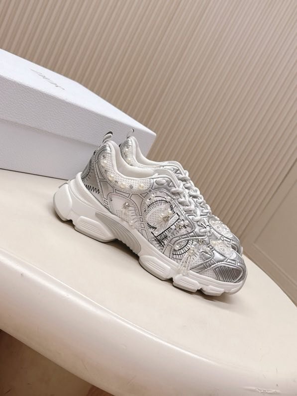 Sneakers Dior Chrono with rhinestones фото 5