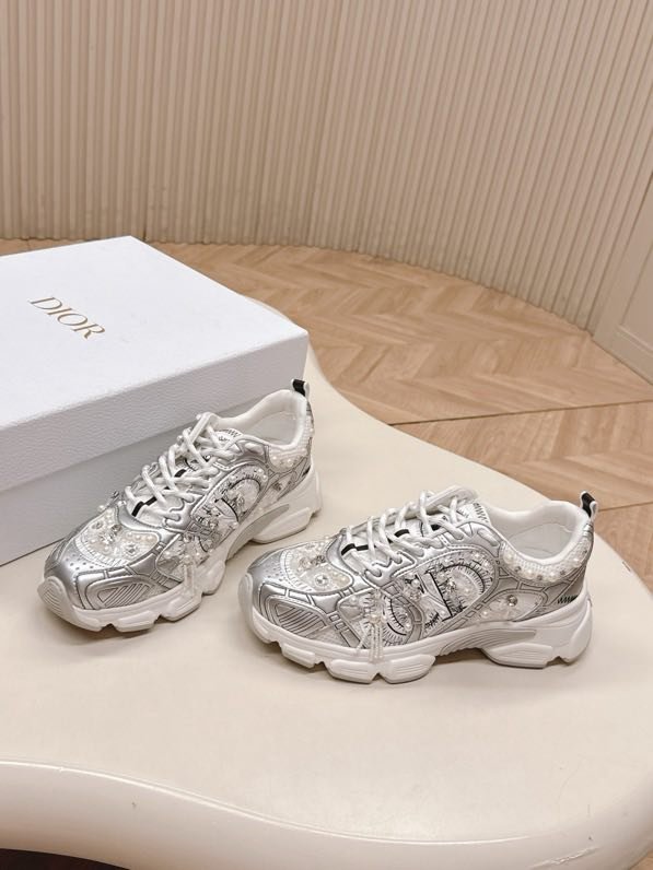 Sneakers Dior Chrono with rhinestones фото 9