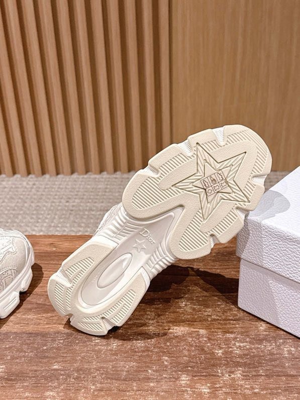 Кроссовки Dior Chrono женские фото 9