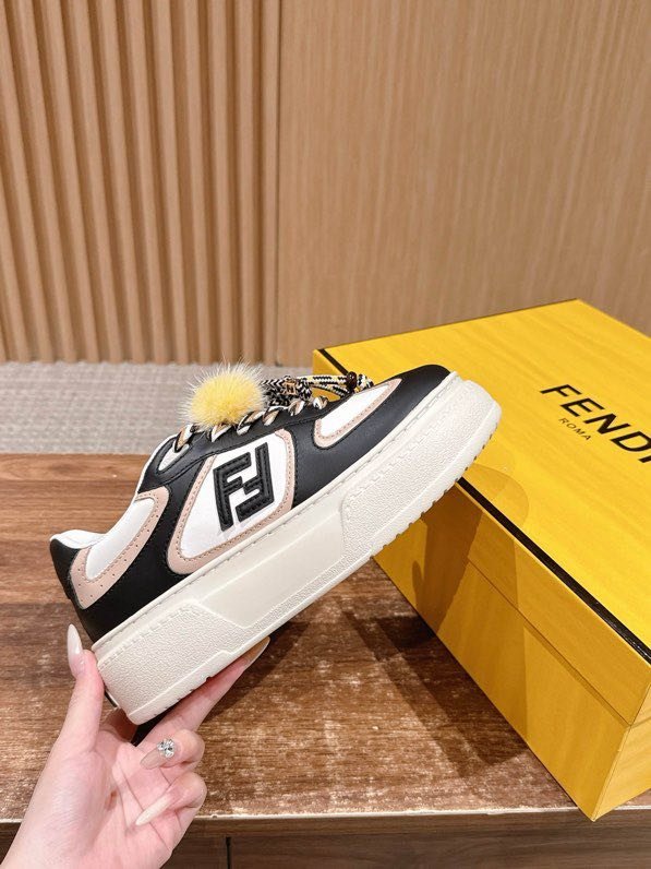 Кроссовки FENDI Match Platform фото 4