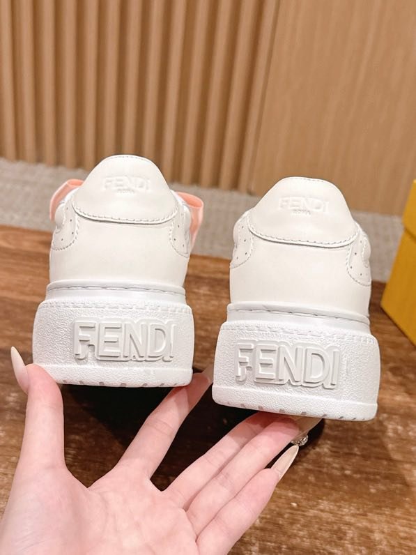 Кроссовки FENDI Match Platform фото 6