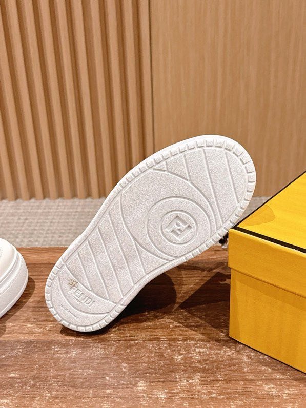Кроссовки FENDI Match Platform фото 8