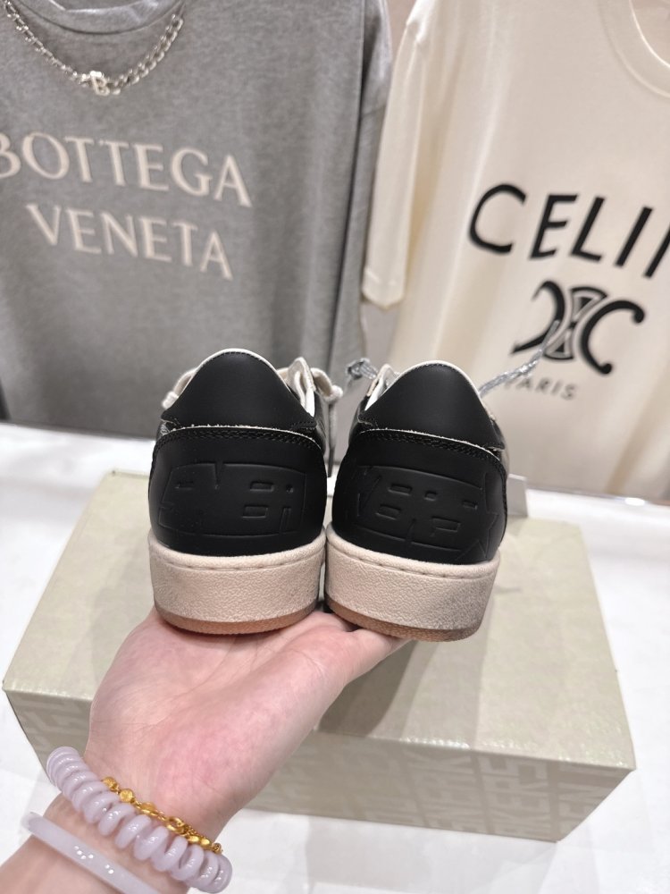 Sneakers Golden Goose Deluxe Brand фото 8