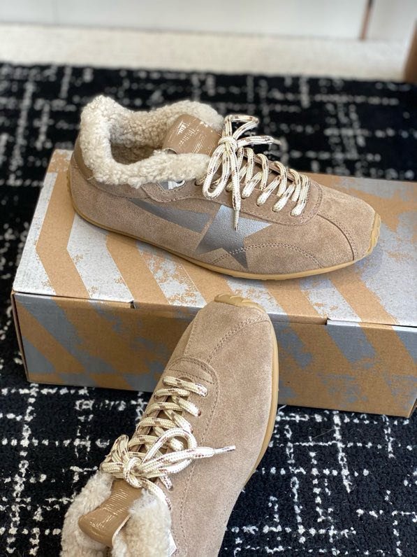 Кросівки Golden Goose на хутрі фото 2