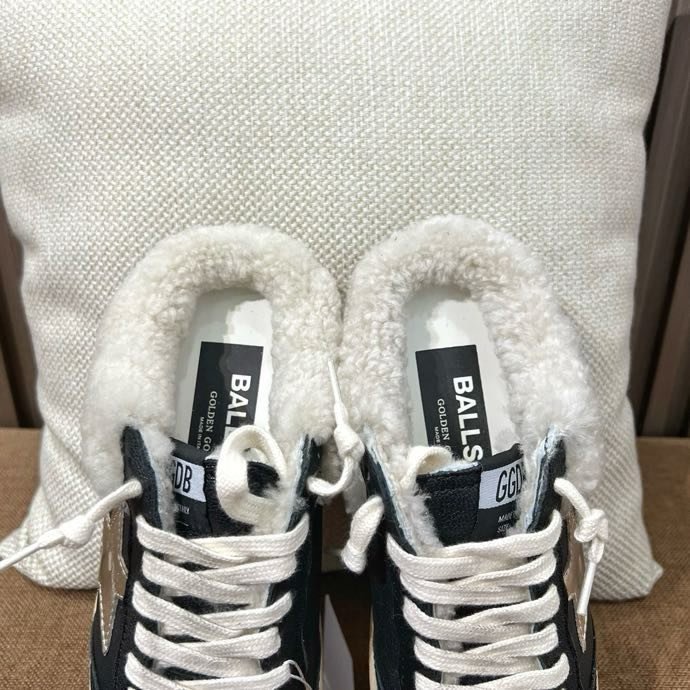 Кросівки Golden Goose на хутрі фото 2