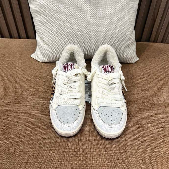 Кросівки Golden Goose на хутрі фото 3