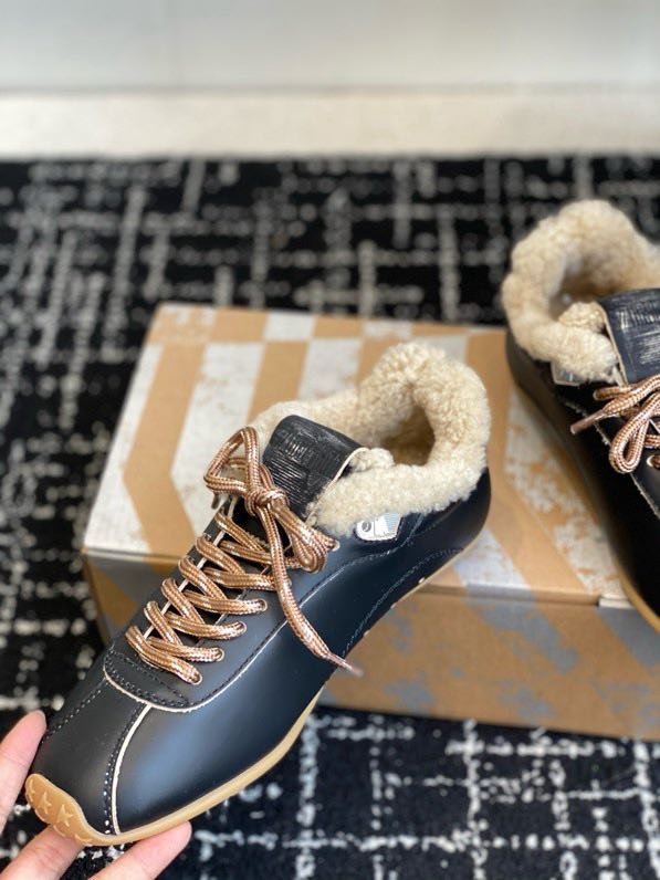 Кроссовки Golden Goose на меху фото 4