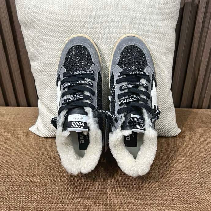 Кросівки Golden Goose на хутрі фото 4