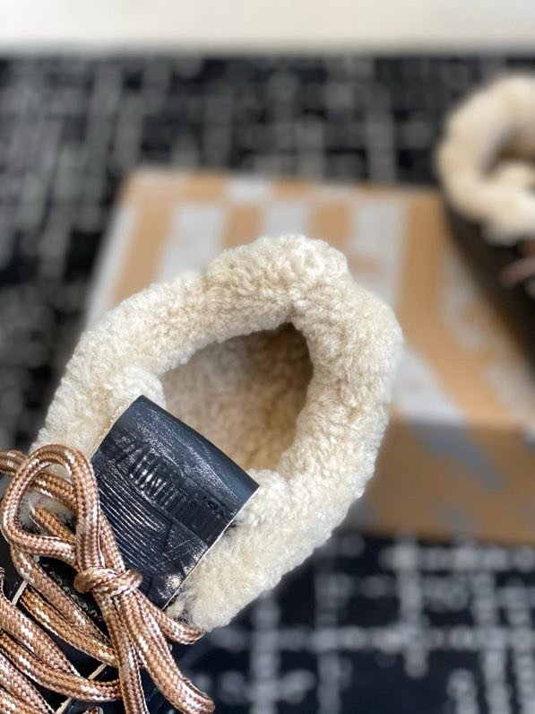 Кроссовки Golden Goose на меху фото 7