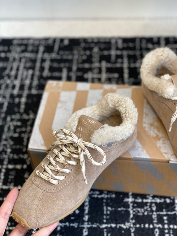 Кросівки Golden Goose на хутрі фото 8