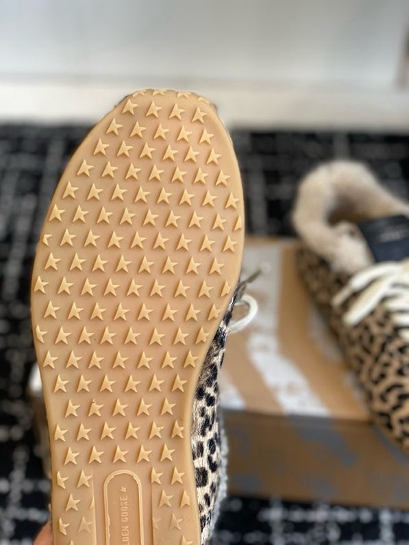 Кросівки Golden Goose на хутрі фото 9
