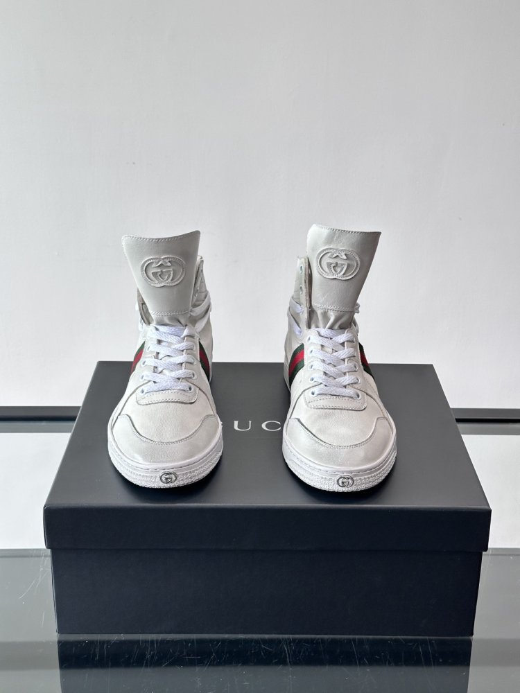 Кроссовки Gucci Demna фото 2