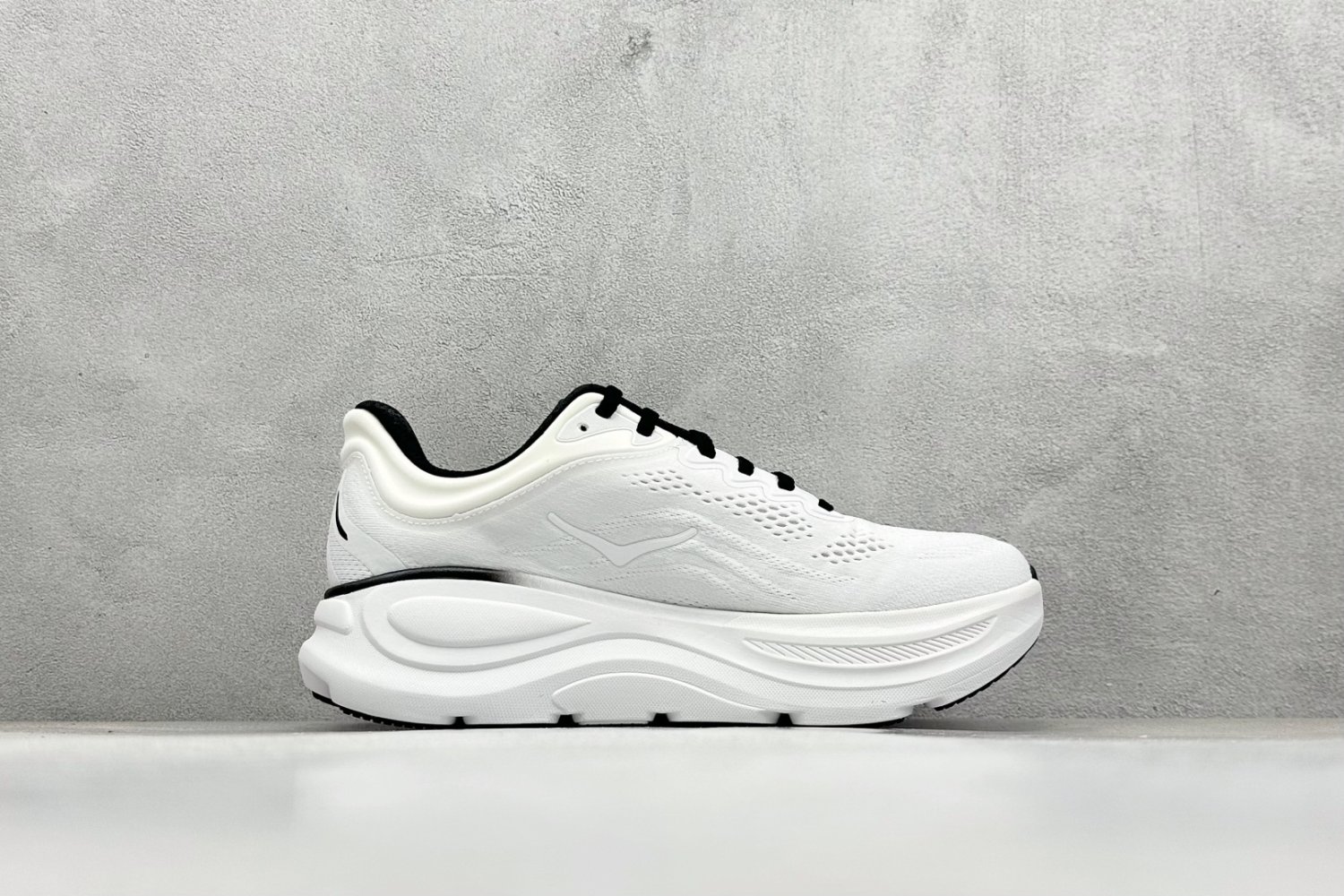 Кроссовки HOKA ONE ONE Bondi 9 фото 2