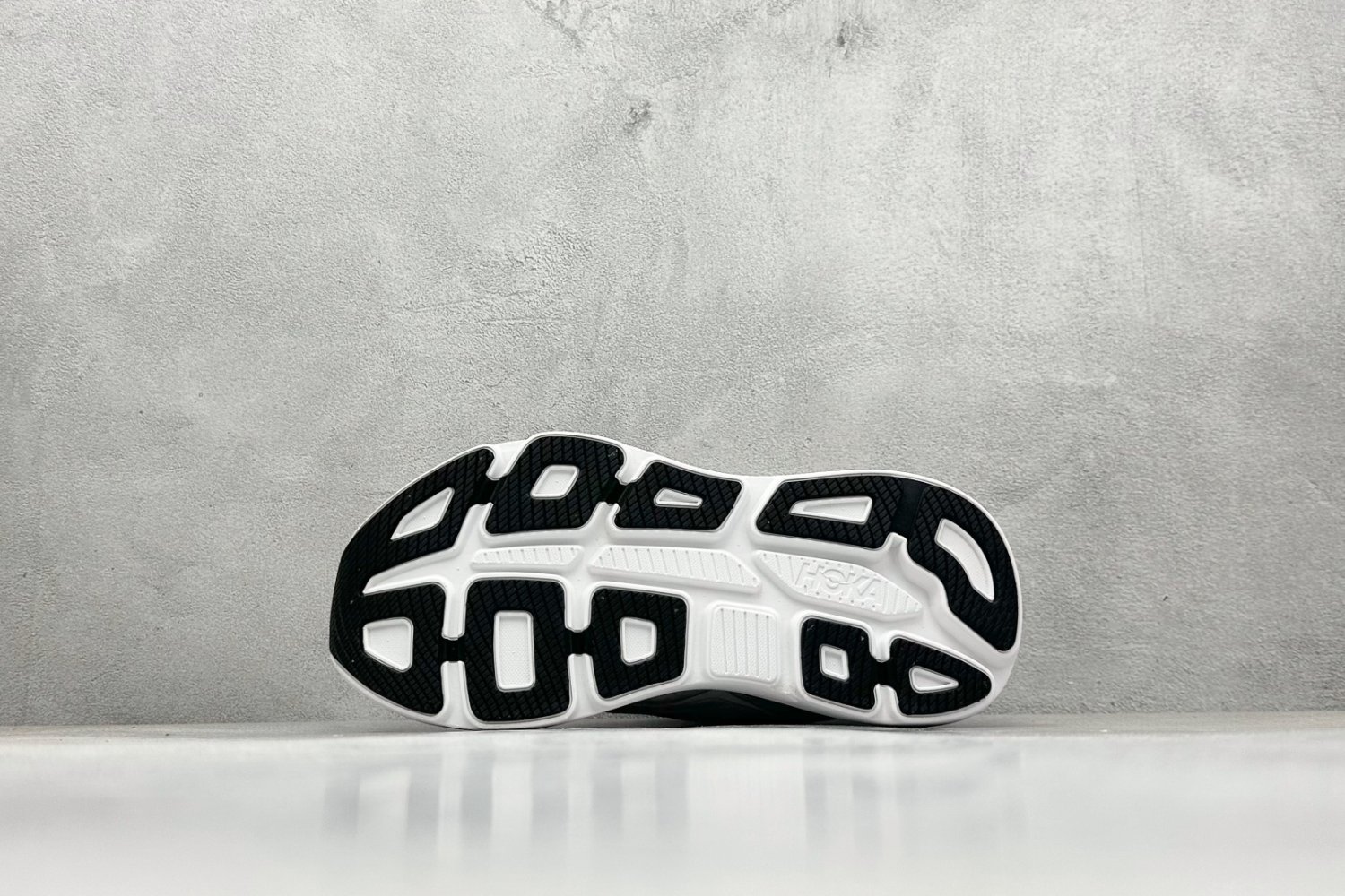 Кроссовки HOKA ONE ONE Bondi 9 фото 4