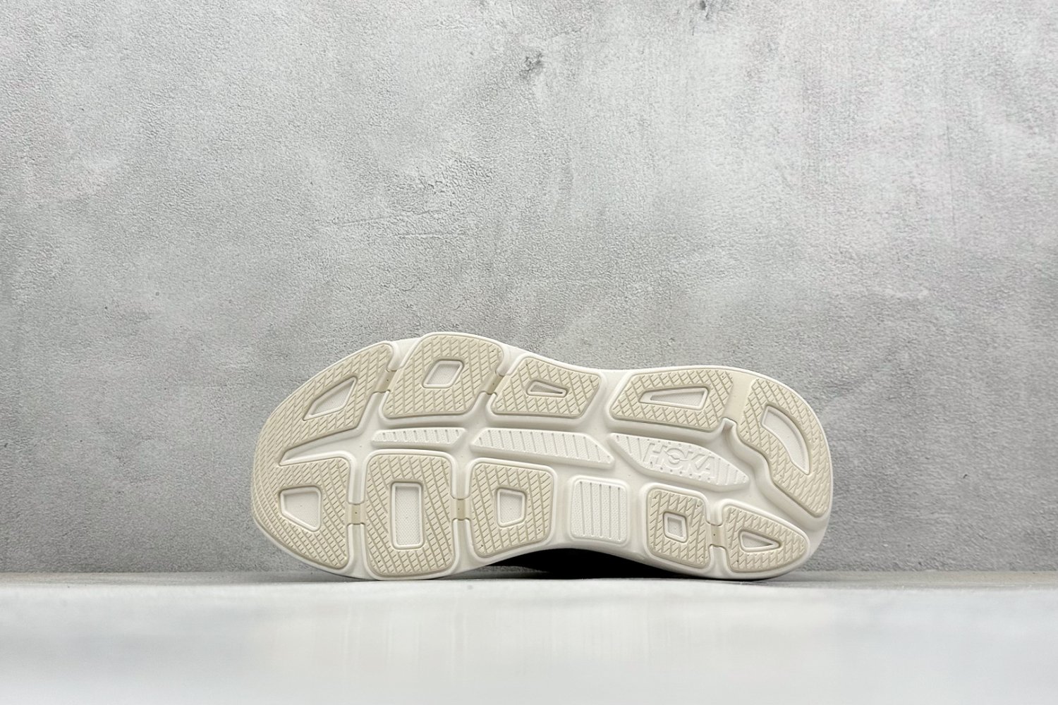 Кроссовки HOKA ONE ONE Bondi 9 фото 4