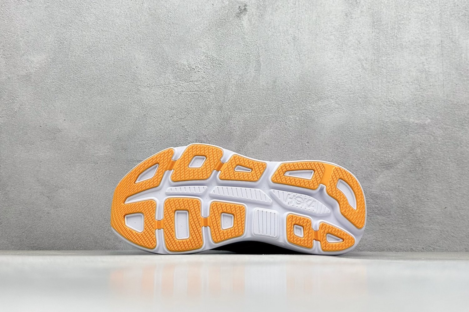 Кроссовки HOKA ONE ONE Bondi 9 фото 4