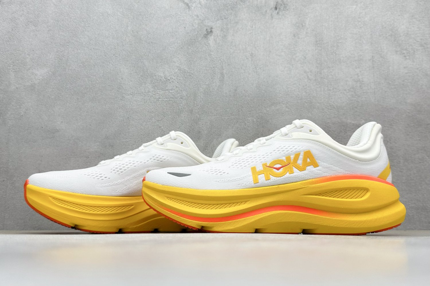 Кроссовки HOKA ONE ONE Bondi 9 фото 5