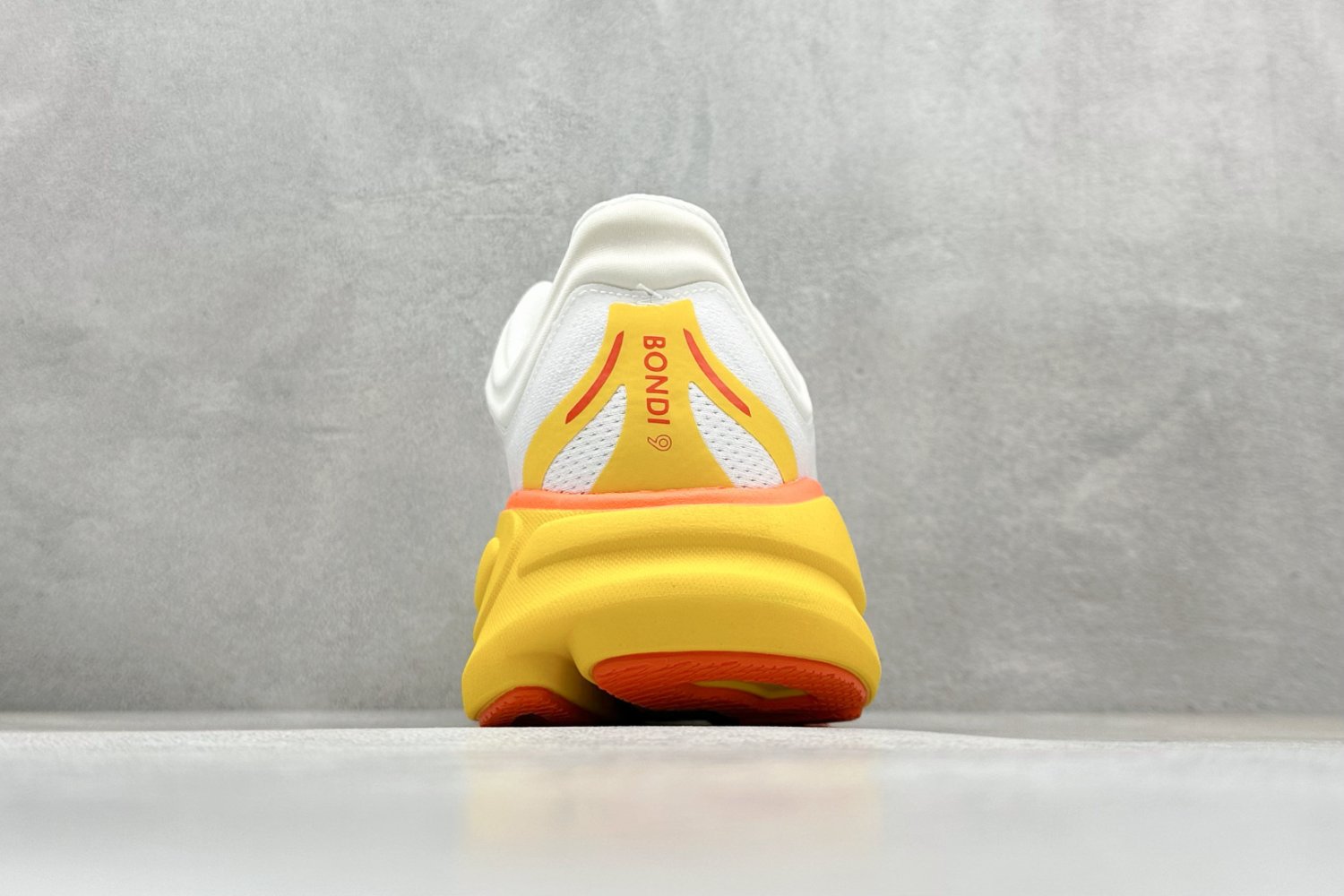 Кроссовки HOKA ONE ONE Bondi 9 фото 6