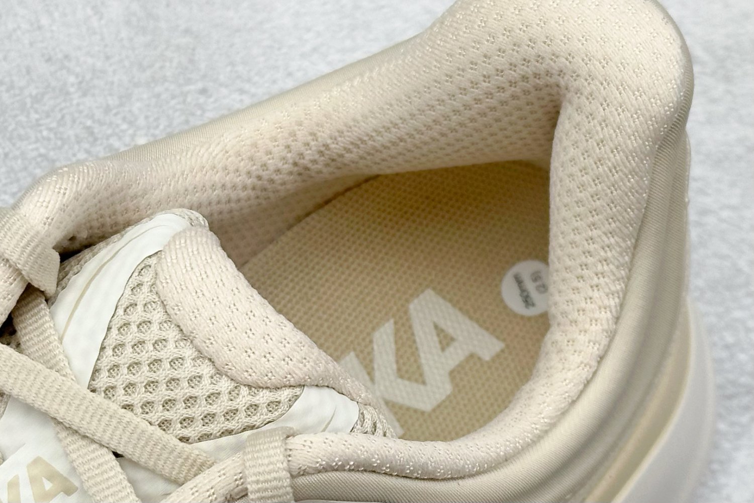 Кроссовки HOKA ONE ONE Bondi 9 фото 8